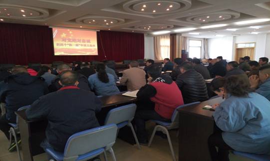 堅定信念 對黨忠誠，融會貫通 學以致用