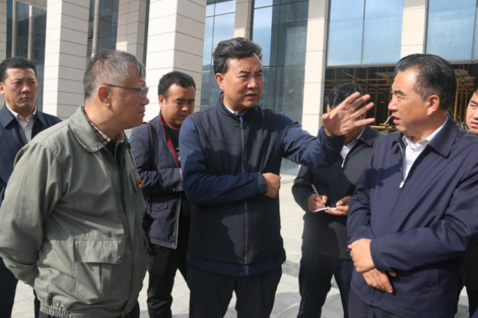 省人大常委會副主任、海東市委書記鳥成云專題調(diào)研曹家堡保稅物流園